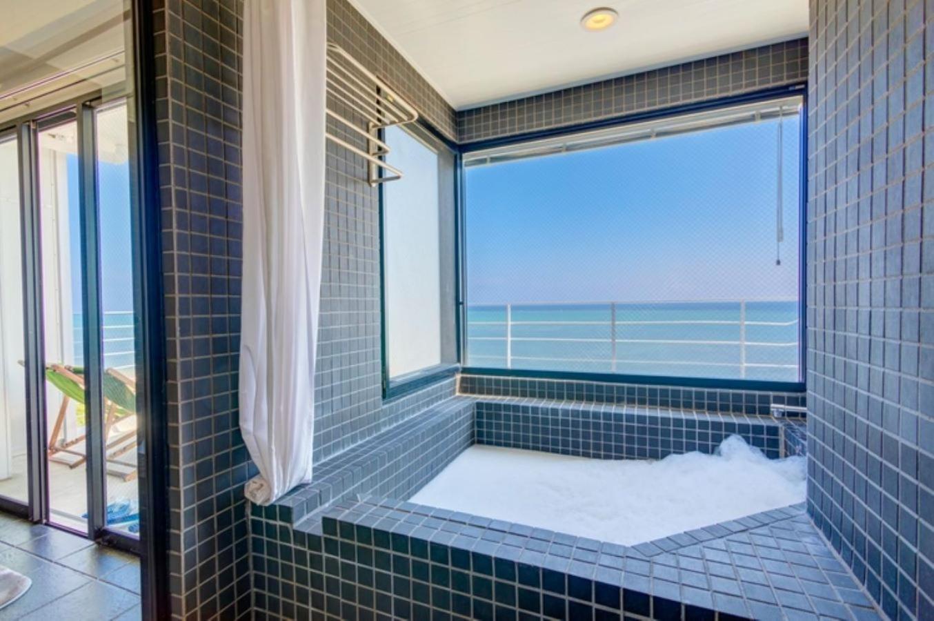 Casa Dumai Oceanvilla Nakijin Exteriör bild