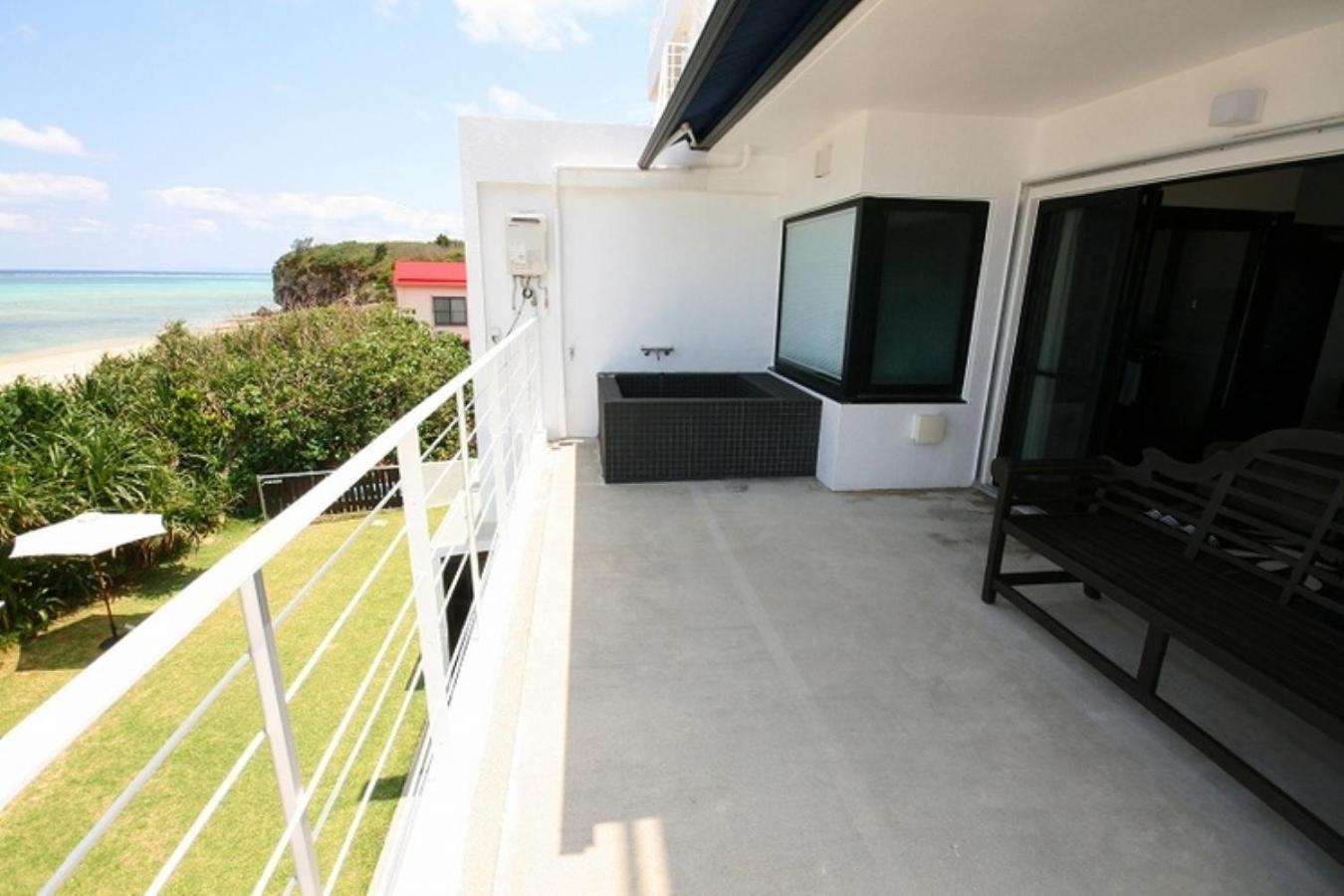 Casa Dumai Oceanvilla Nakijin Exteriör bild